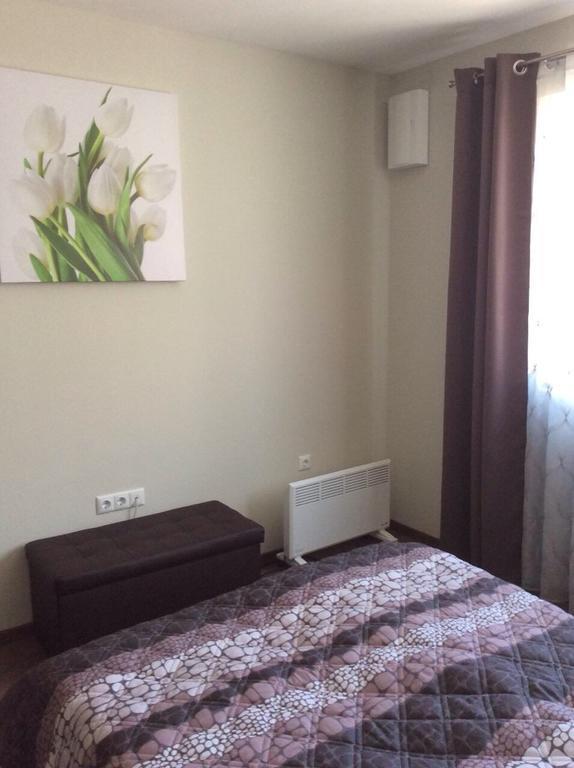 Apartment Morskoi Gnom Бургас Екстериор снимка